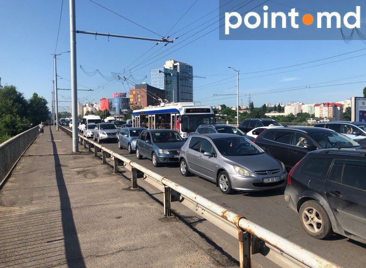 Кишинев встал в километровых пробках, 14 Июня 2019 года