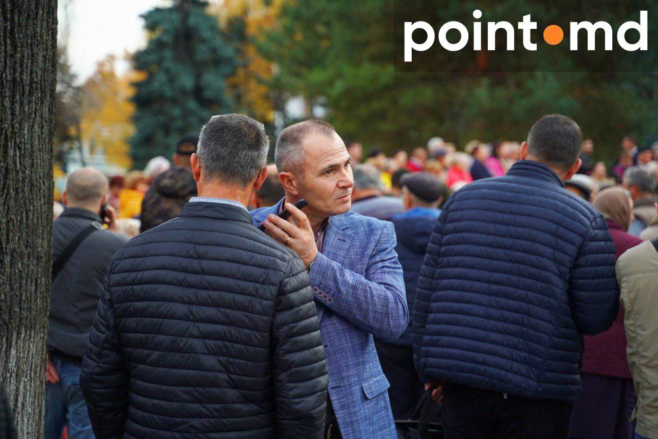 Перед парламентом протестовали сторонники блока ACUM
