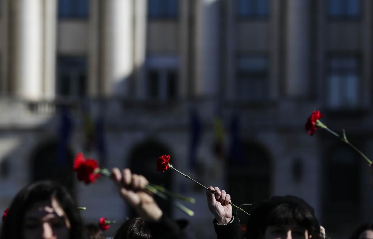 Женщины в черном протестовали в Бухаресте