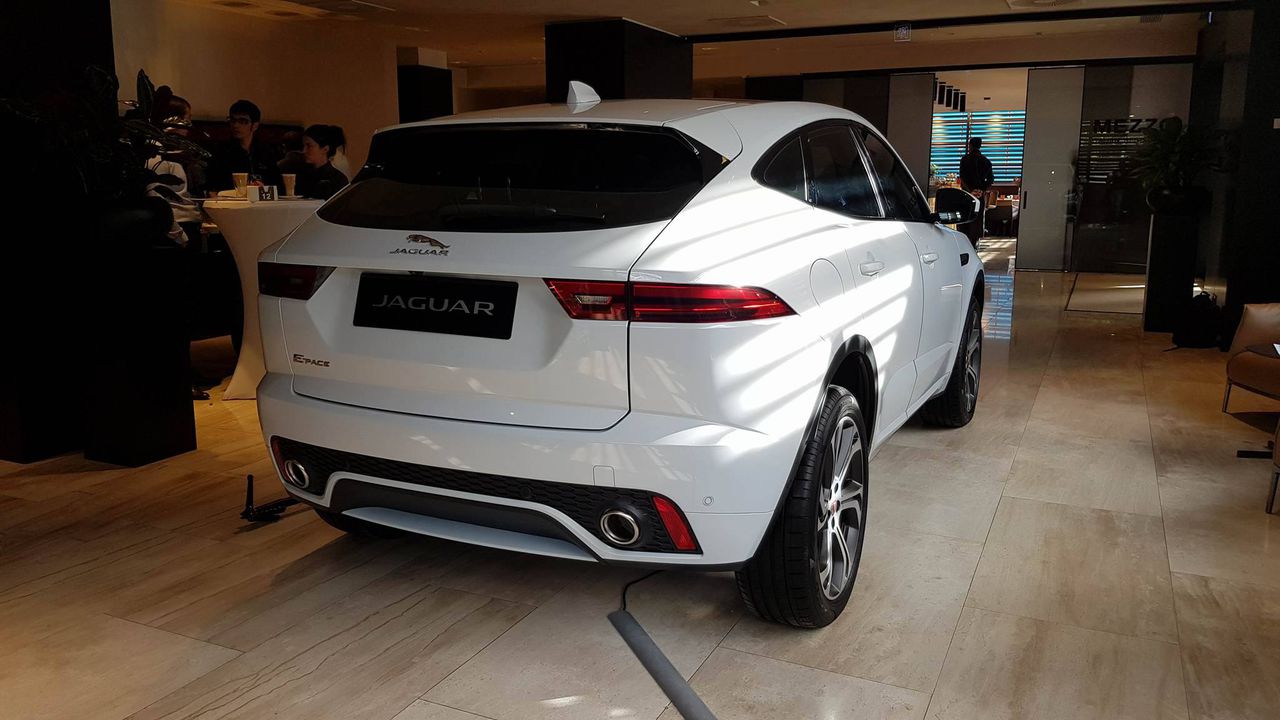 Noul SUV compact Jaguar E-Pace a venit la Chişinău ®