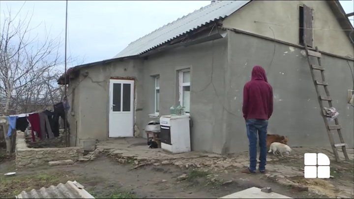 Opt case din Ceadîr-Lunga ar putea să se prăbușească din cauza alunecărilor de teren