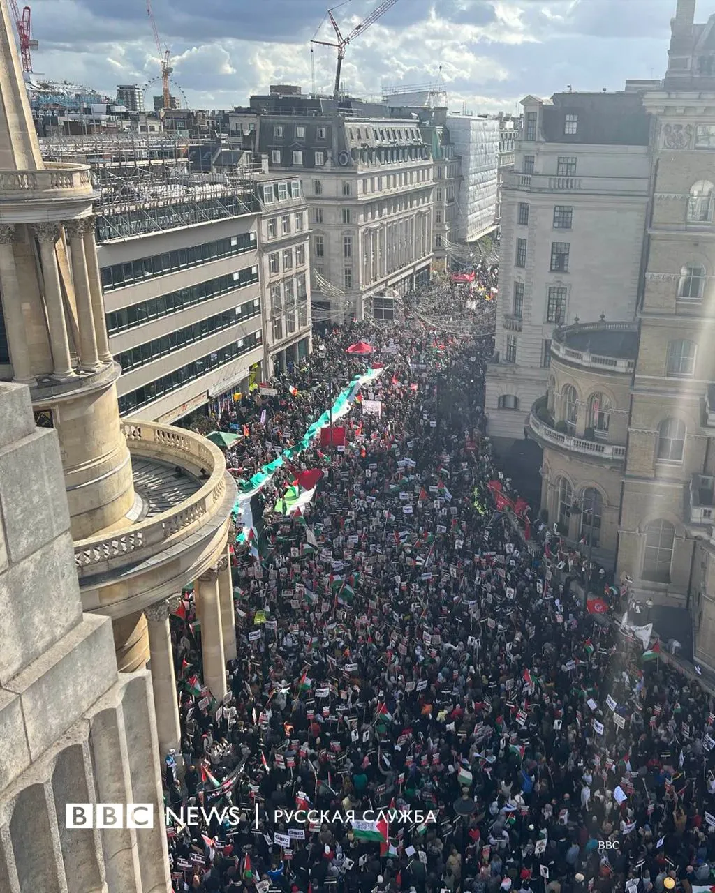 В Лондоне проходит акция в поддержку палестинцев
