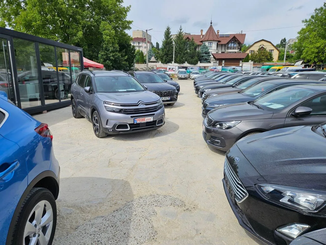 Max Auto: Более 100 проверенных европейских автомобилей, надежный дилер в Кишинёве