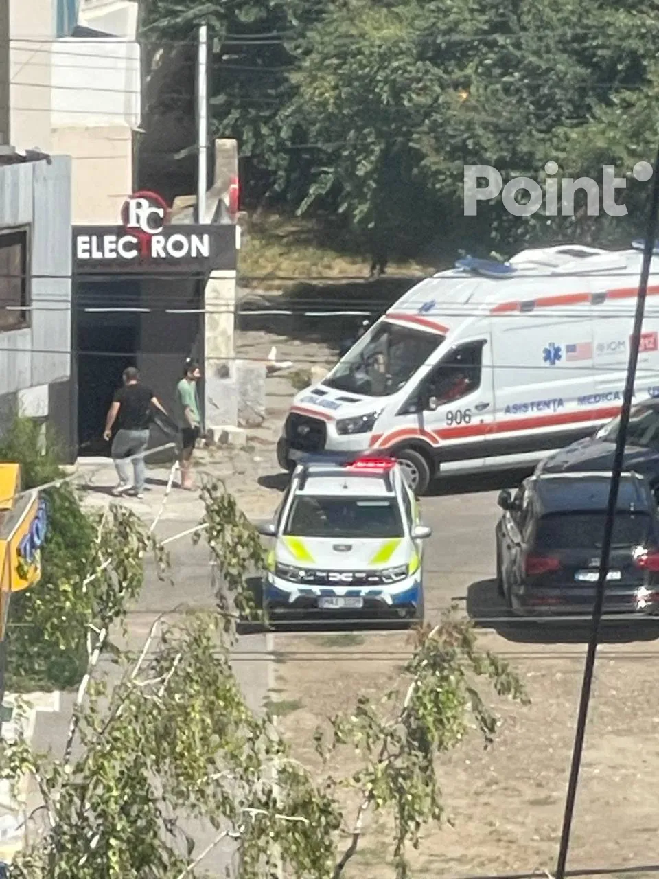 В Кишиневе женщина выпала из окна 3 этажа и погибла