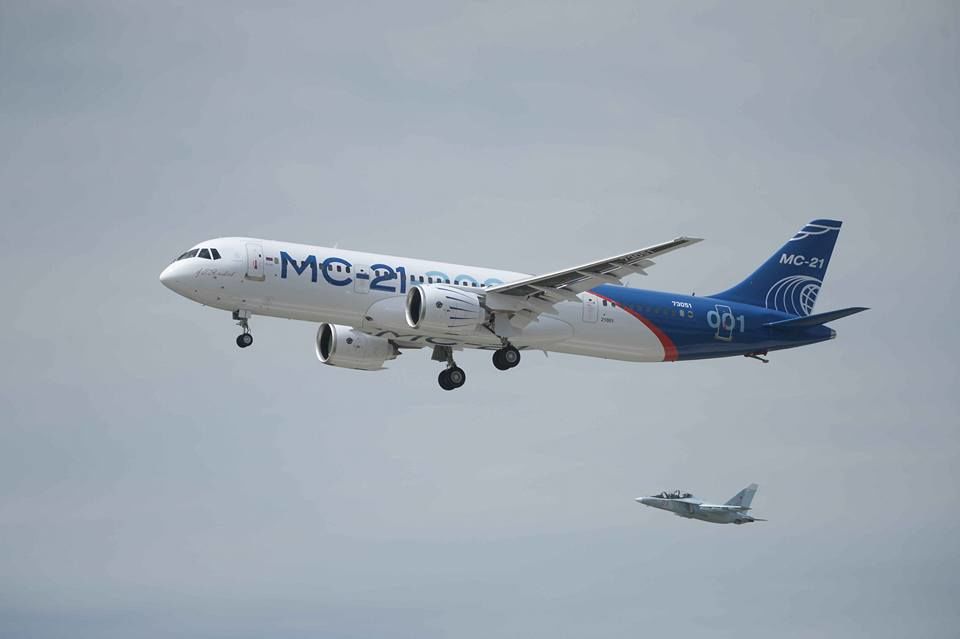 Состоялся первый полет нового магистрального самолета МС-21