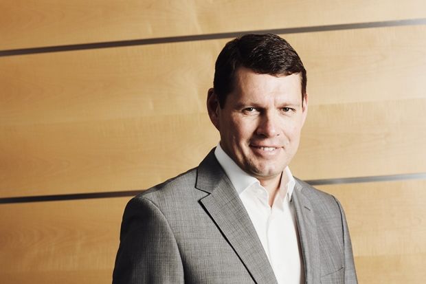 Forbes назвал самых богатых холостяков