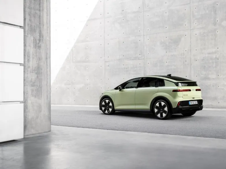 Audi полностью рассекретила компактный хэтчбек A2 e-tron