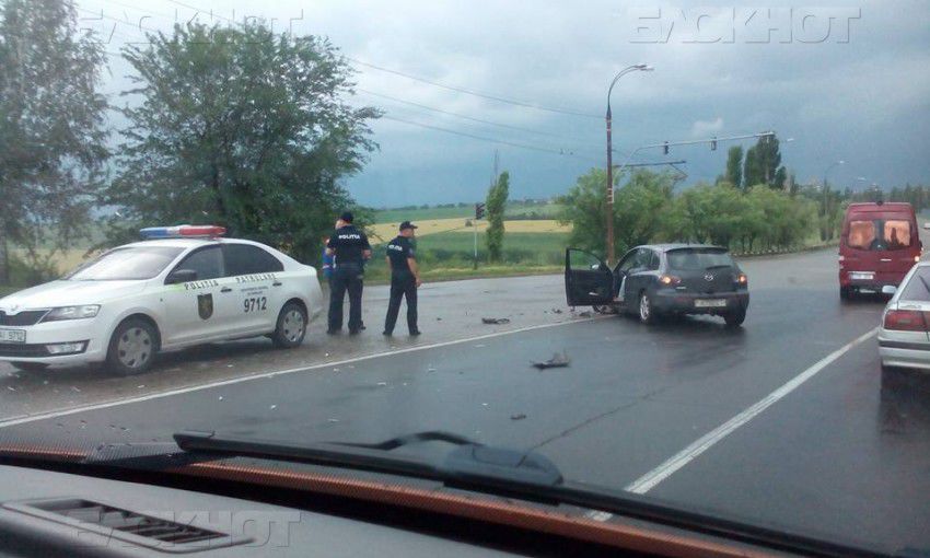 У Южного автовокзала произошла авария с участием скорой помощи