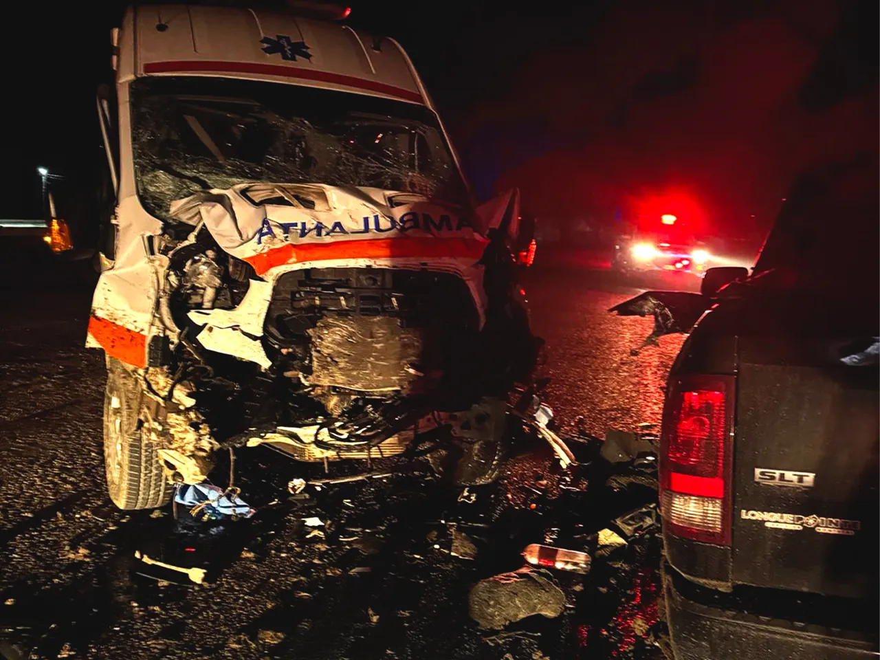 В ДТП со скорой помощью пострадали три медработника: санитара прооперируют в Кишиневе