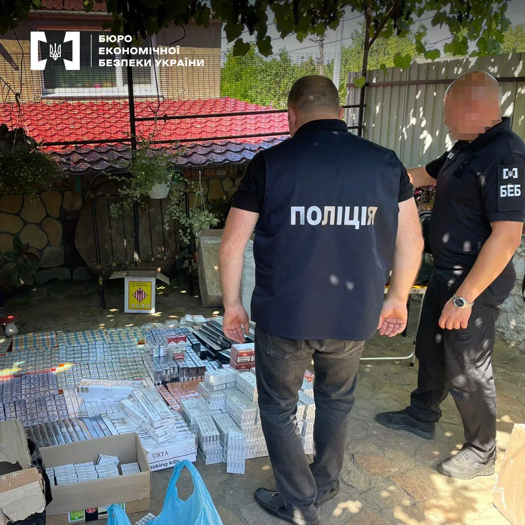 В Украине ликвидировали подпольную фабрику, где делали сигареты для Молдовы