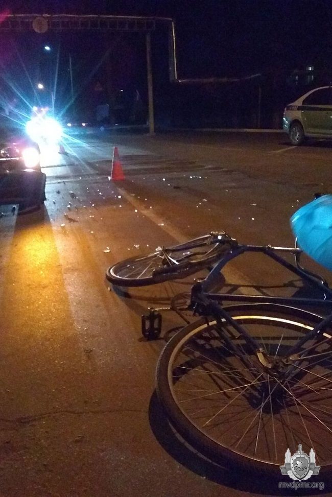 В Каменке нетрезвая велосипедистка попала под колёса автомобиля