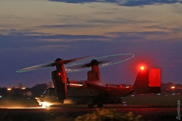 В Украину впервые прилетели конвертопланы США