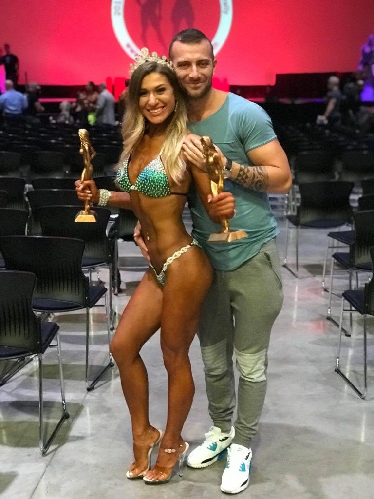 O tânără din Moldova a devenit campioană la bikini fitness în SUA