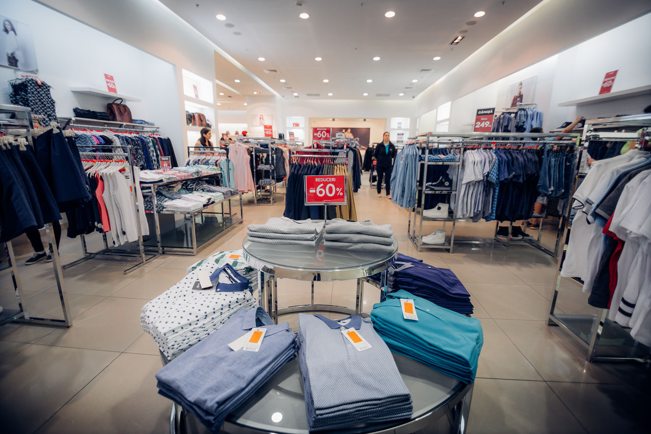 Vara reducerilor continuă la Shopping MallDova ®