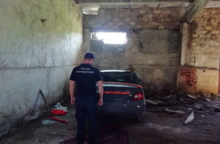 Угнанный в Сороках автомобиль бросили в приграничной зоне