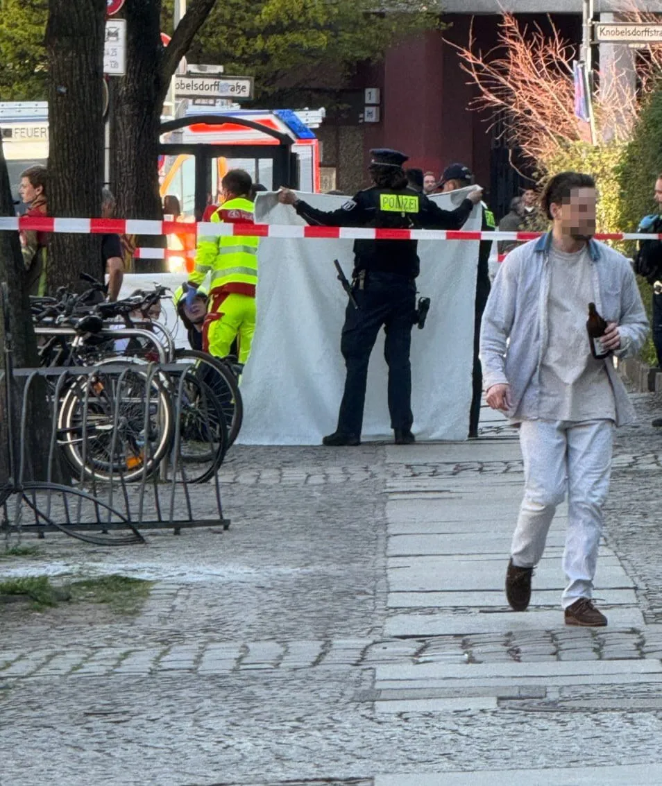 Atac cu cuțit la Berlin: Un sirian l-a înjunghiat mortal pe un german în metrou