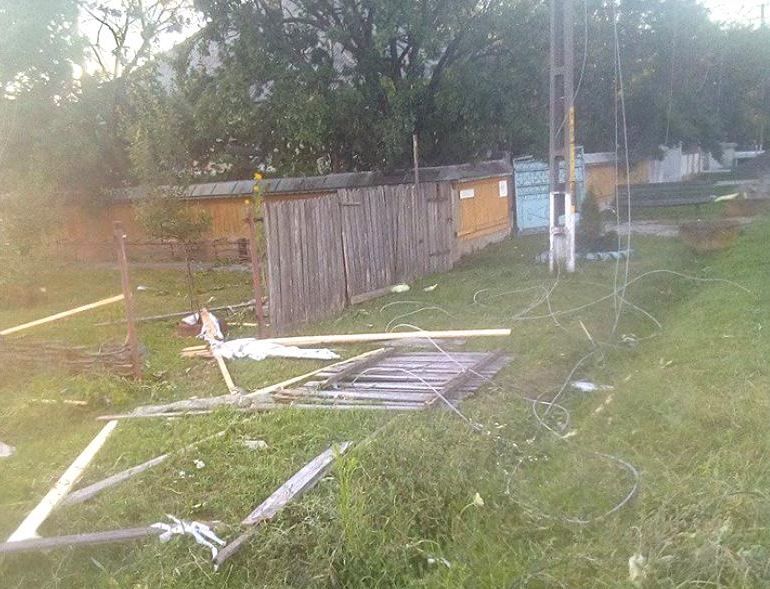 Над Яссами пронеслось торнадо: повреждены дома, есть раненые
