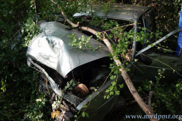 Водитель «Nissan», двигаясь задним ходом, сбил пенсионерку