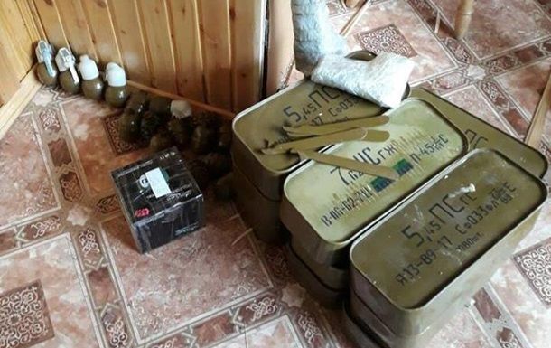 На Прикарпатье у бывшего прапорщика изъяли 22 гранатомета