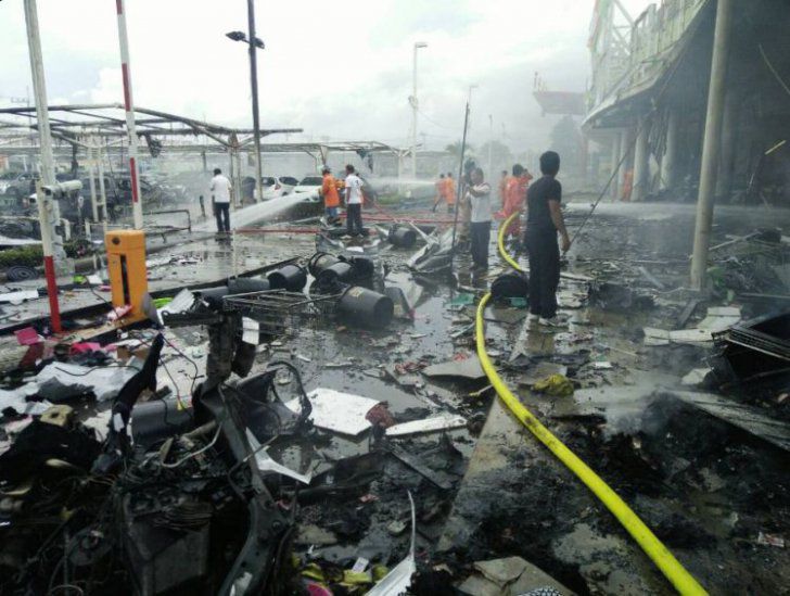 Atentat cu mașină capcană la un supermarket din Thailanda. Cel puțin 40 de răniți