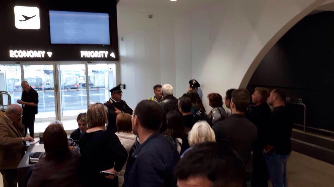 Panică pe aeroportul din Roma. Cursa care trebuia să ajungă la Chișinău s-a reținut cu 18 ore