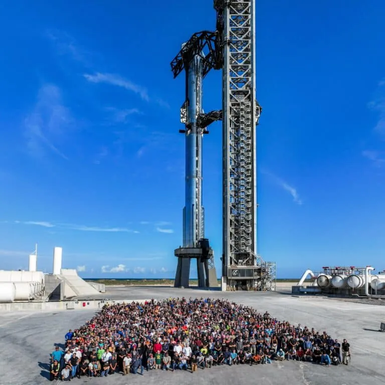 SpaceX показала всех людей, участвовавших в создании Starship