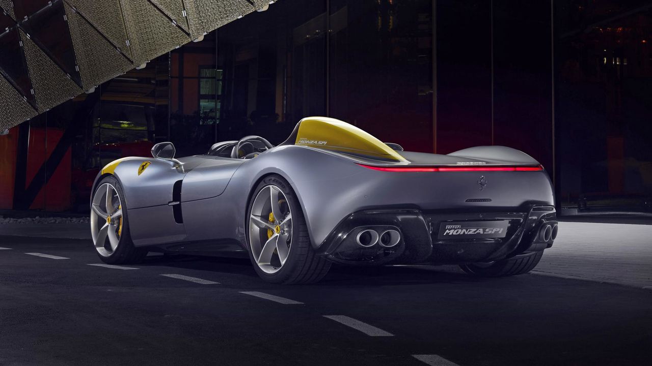 Ferrari показала самый мощный гиперкар в мире