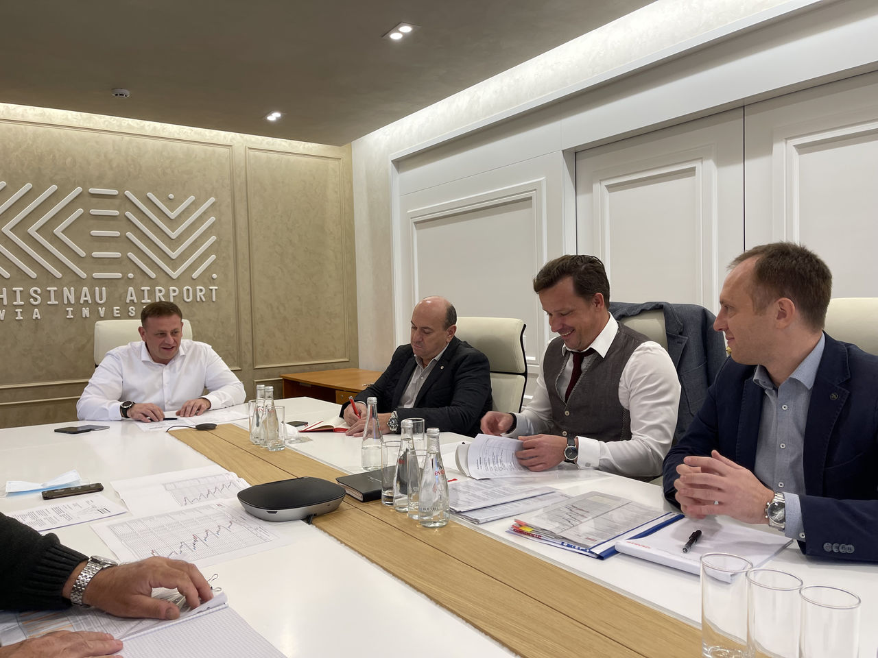 Avia Invest подписал договор с Strabag о проведении масштабных работ в аэропорту Кишинева