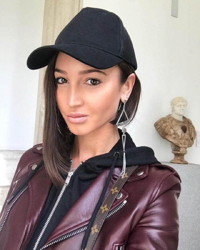 Cum arată Olga Buzova fără machiaj: Prezentatoarea TV și-a dezamăgit fanii