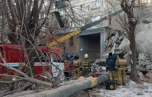 Жильцы обрушившегося дома в Магнитогорске прыгали в окна