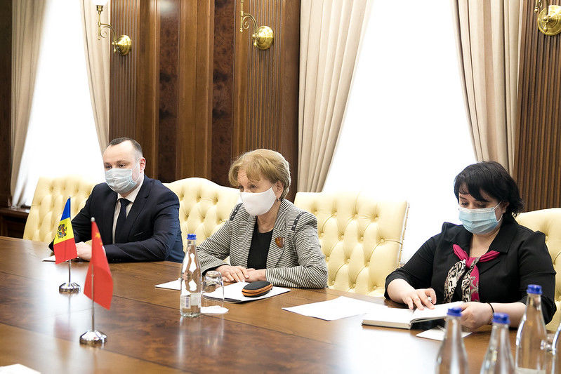 Китай предоставит Молдове партию вакцины против коронавируса