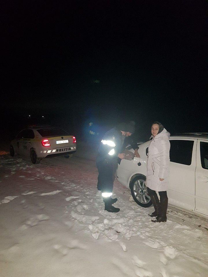 Сотрудники НИП помогли семье, у которой закончилось топливо