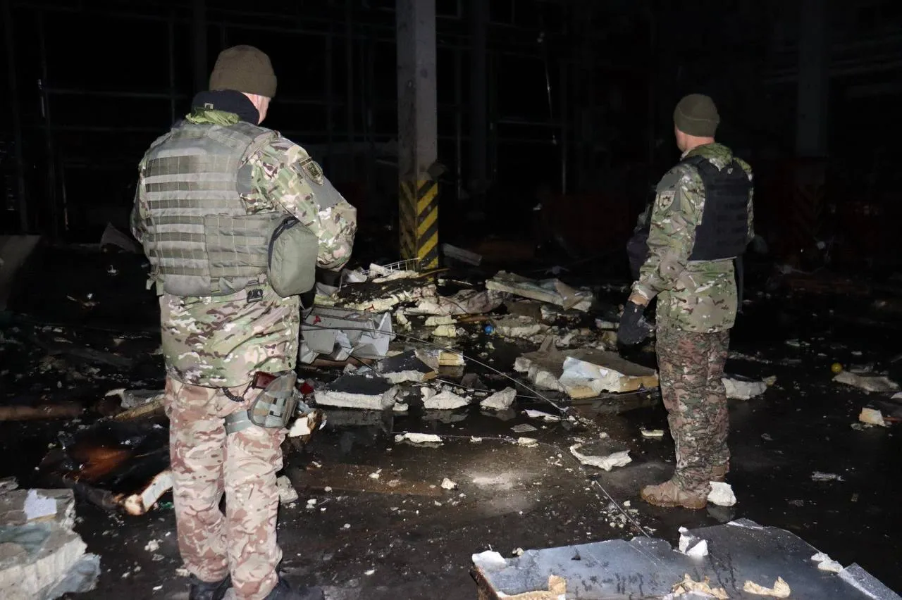 Удар под Харьковом: ракета попала в терминал Новой почты, есть погибшие