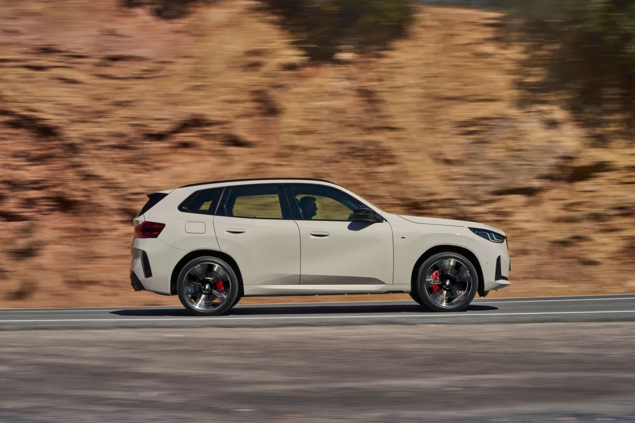 BMW X3: официальный автомобиль Chisinau Marathon