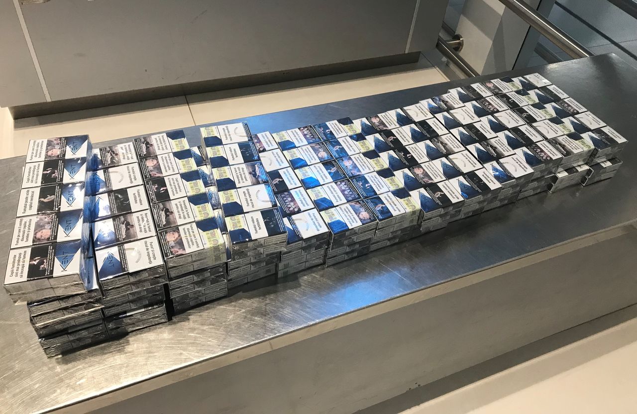 Молдаванин собрался в Лондон с 10 000 незадекларированных сигарет