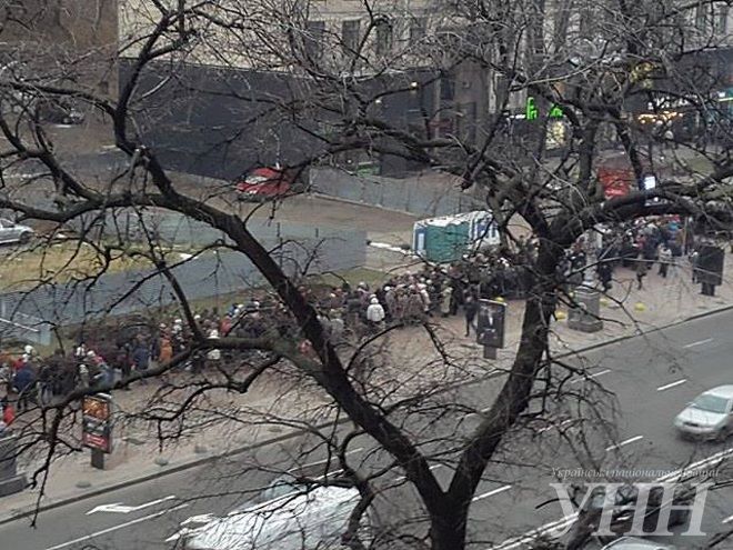 В центре Киева собираются митингующие