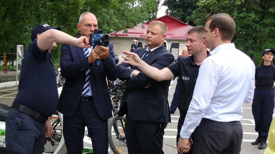 Национальный инспекторат патрулирования получил новые лазерные измерители скорости