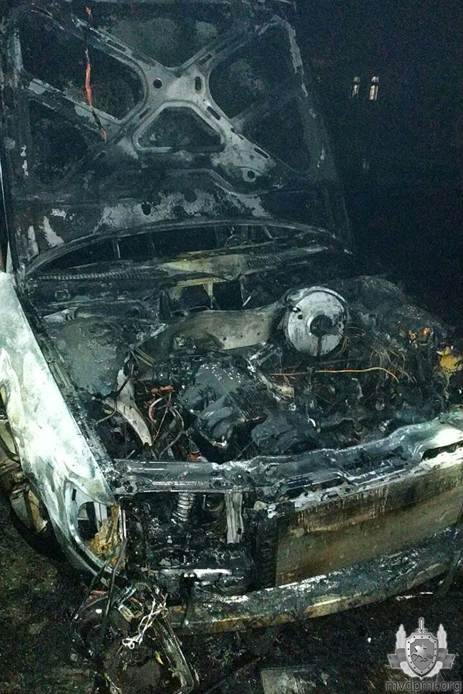 Житель Дубоссар лишился автомобиля, на котором работал - машина выгорела