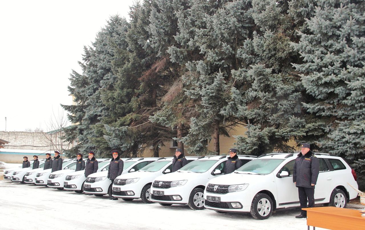 Пенитенциарные учреждения страны получили 14 новых автомобилей