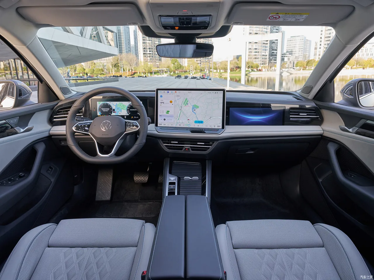 Новый седан Volkswagen Passat B9 показали до премьеры