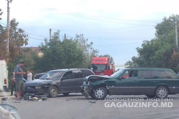 ДТП в Кирсово: движение по трассе блокировано