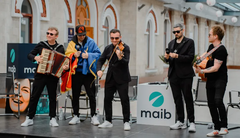 Maib: В унисон с Евровидением - группа Zdob și Zdub и братья Адваховы вернулись из Турина