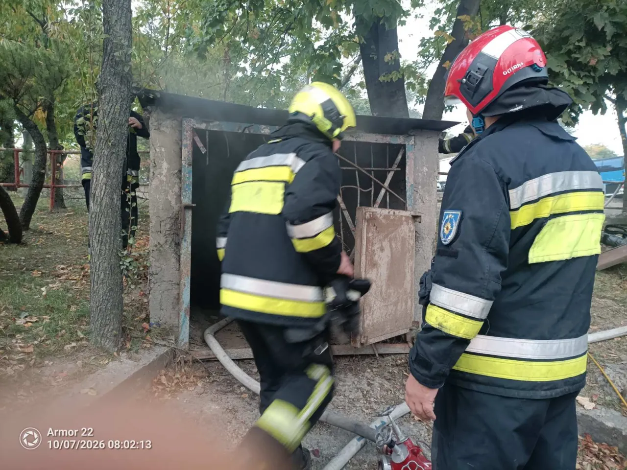 В Кишиневе загорелось бомбоубежище: пожар тушат восемь экипажей пожарных
