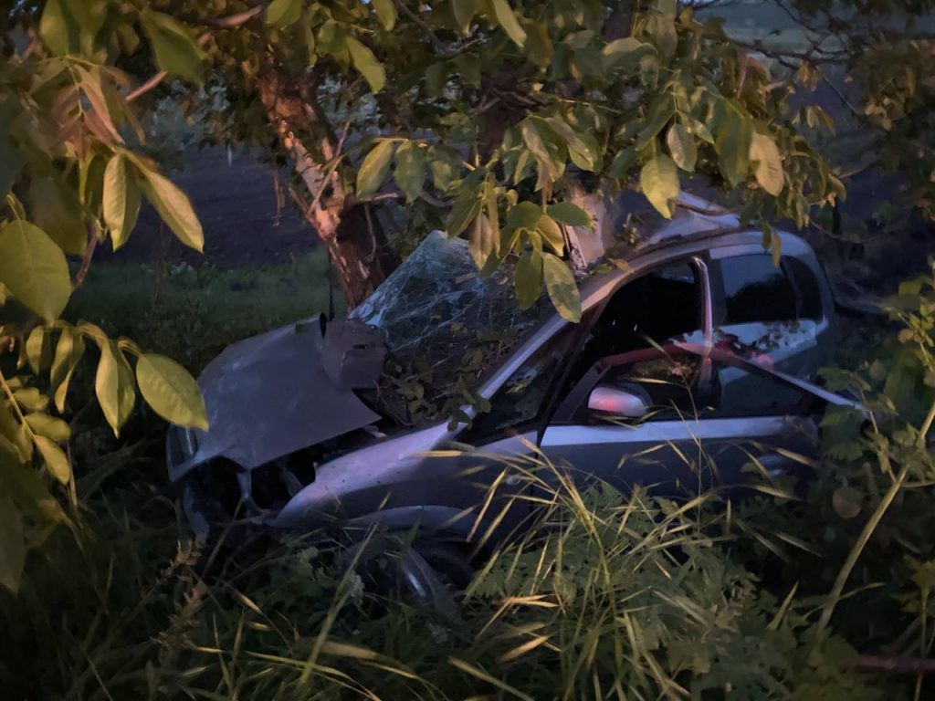 В Яловенском районе произошло ДТП: 25-летний водитель погиб на месте