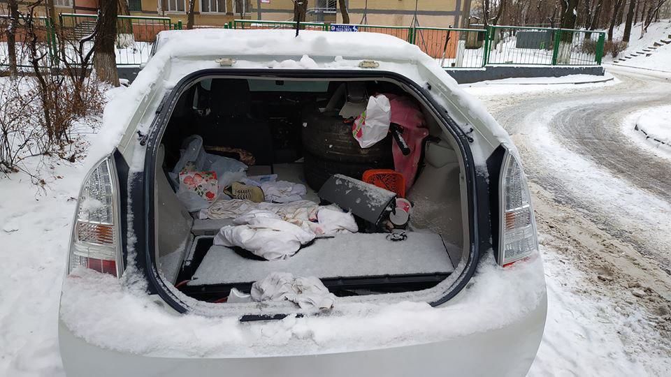 На Ботанике автоворы "выпотрошили" Toyota Prius