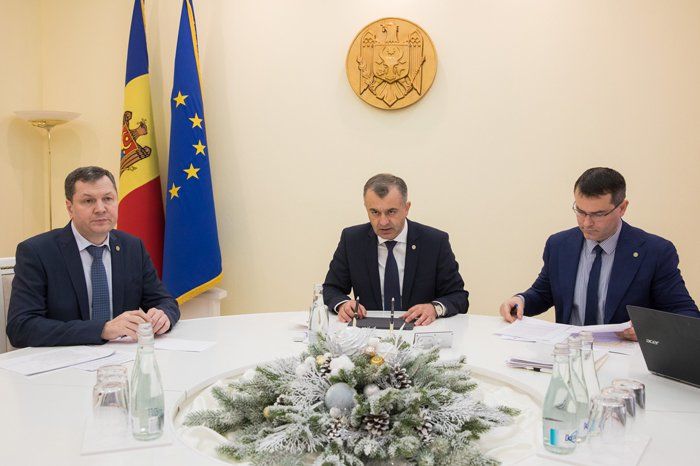 Премьер провел заседание для прояснения ситуации с поставкой природного газа