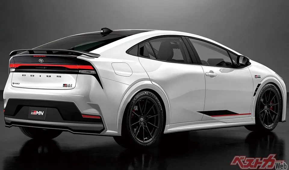 Toyota Prius впервые получит спортивную версию