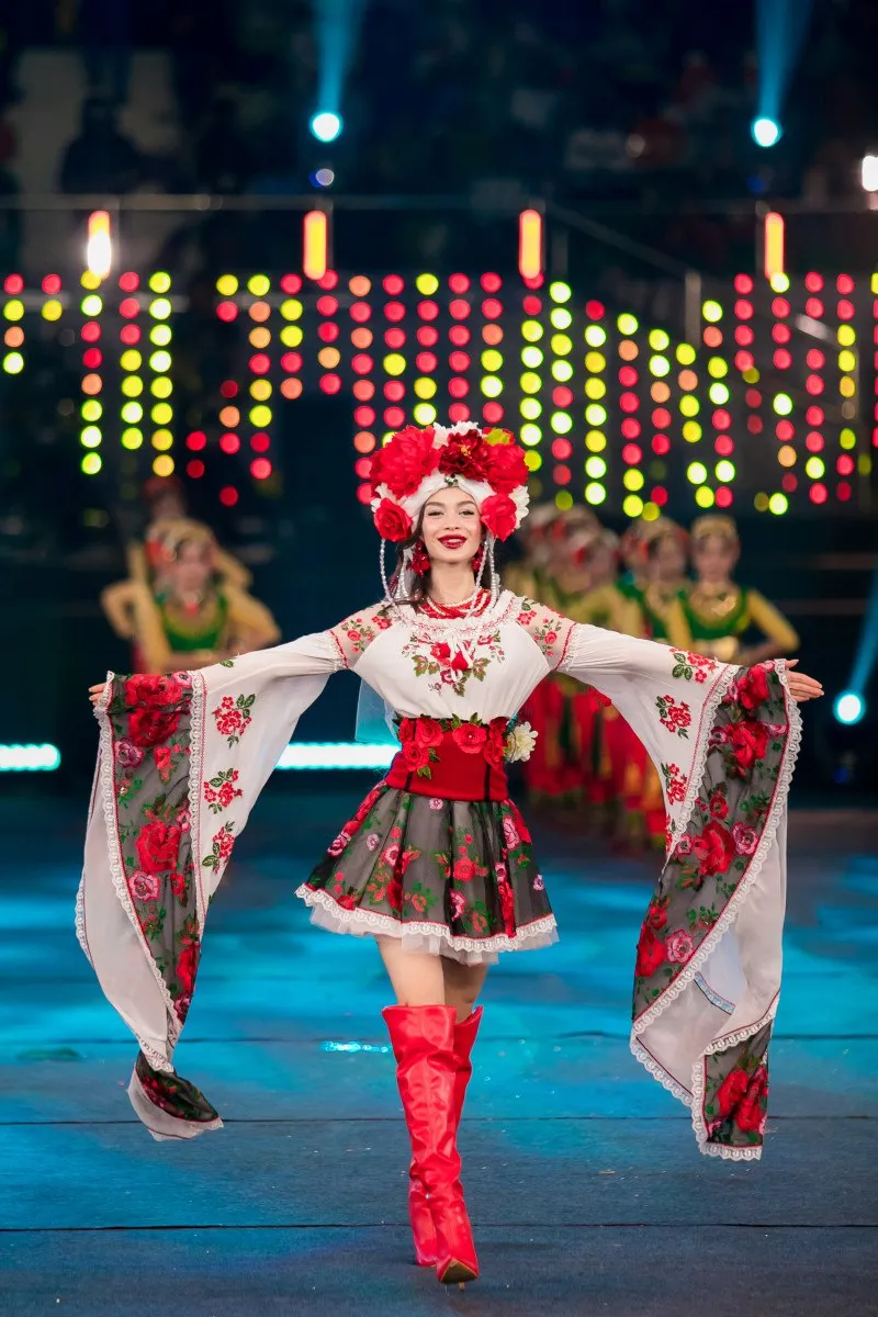 Moldoveanca Angelina Chitaica a făcut furori la concursul Miss Univers 2025