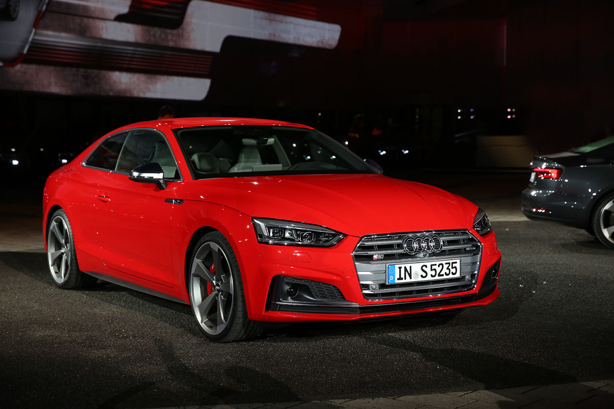 Audi представила купе A5 нового поколения
