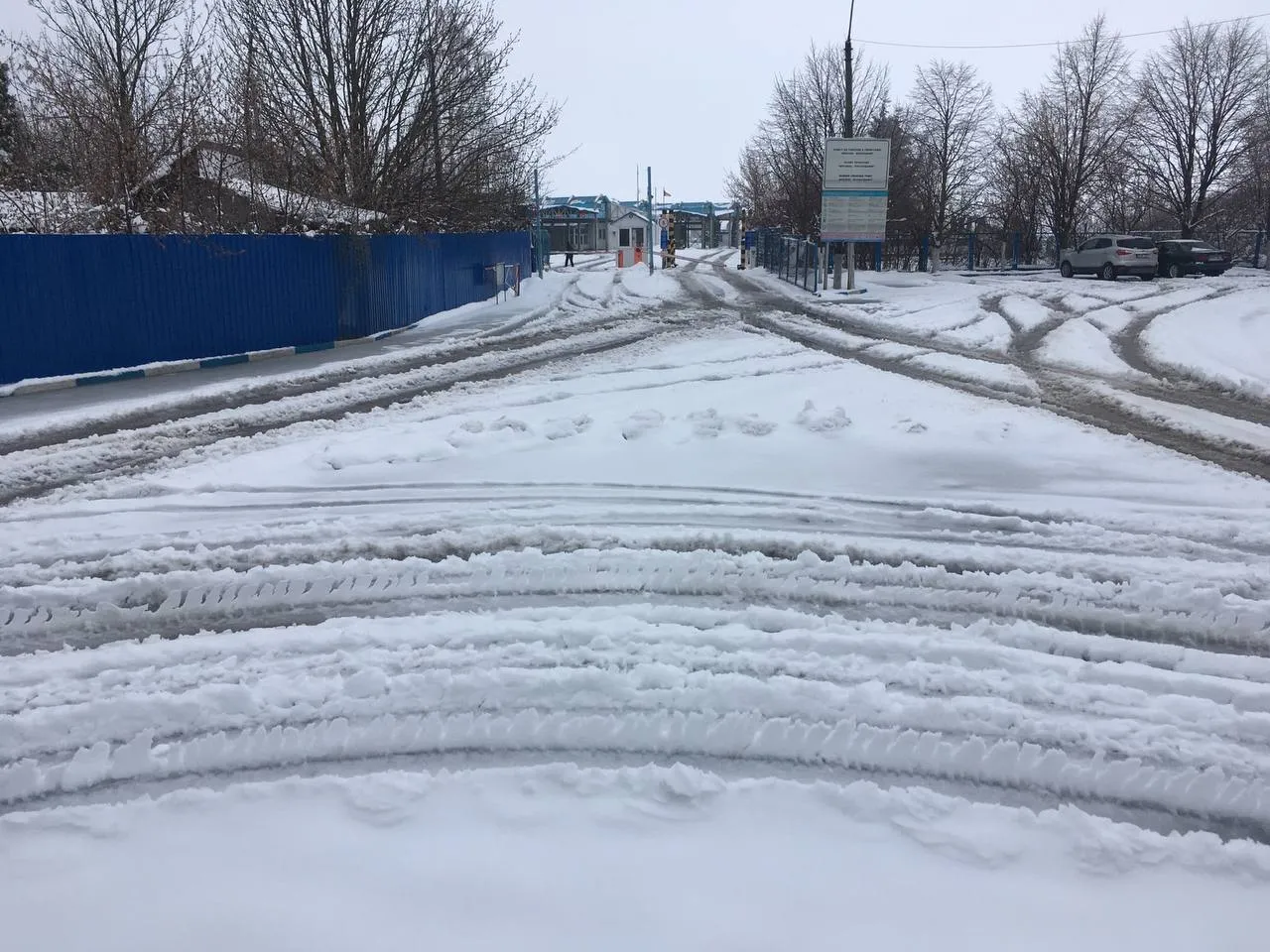 Из-за непогоды некоторые КПП на границе с Румынией временно не работают